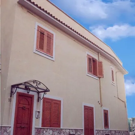 Penelope Apartment